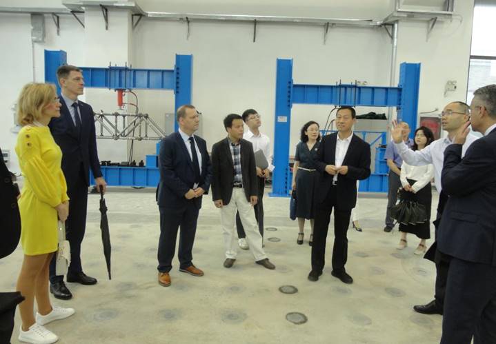 说明: //jzgcsy.mediagd.net/__local/3/59/F0/FBE45B2F0559C966F1F011D9592_92421C23_14C3F.jpg