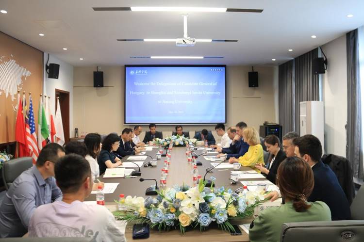 说明: //wsc.mediagd.net/__local/A/38/E8/18C959EFE2F9324C5B940400D34_14F307E9_16193.jpg